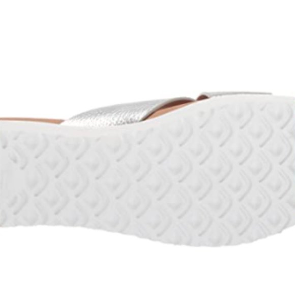 UGG Kari Metallic Slide 7M - Picture 3 of 5